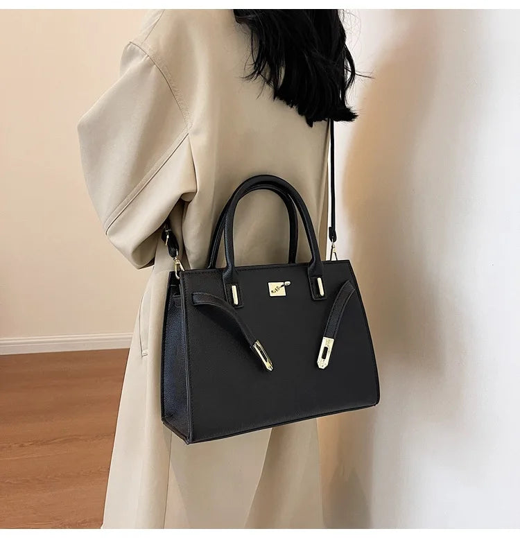 Women's bag new pillow bag woven flower denim handbag niche European and American fashion retro shoulder bag trendy women's bags 