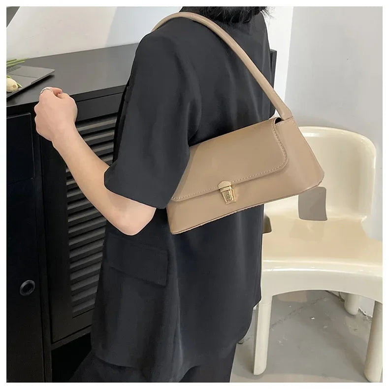 Women's Shoulder Bag Handbag Retro Underarm Bag Fashion Simple Solid Color New Hand Shoulder Bag 