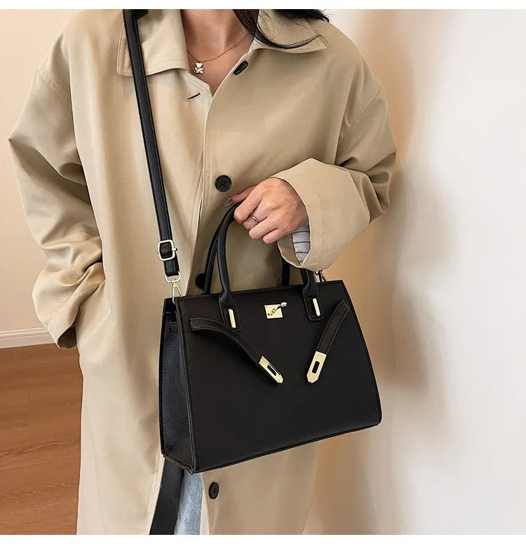 Women's bag new pillow bag woven flower denim handbag niche European and American fashion retro shoulder bag trendy women's bags 