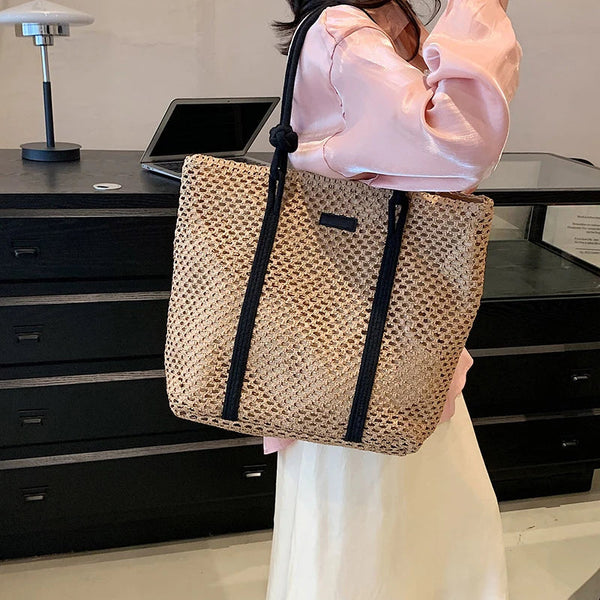 Chic Beach Straw Tote